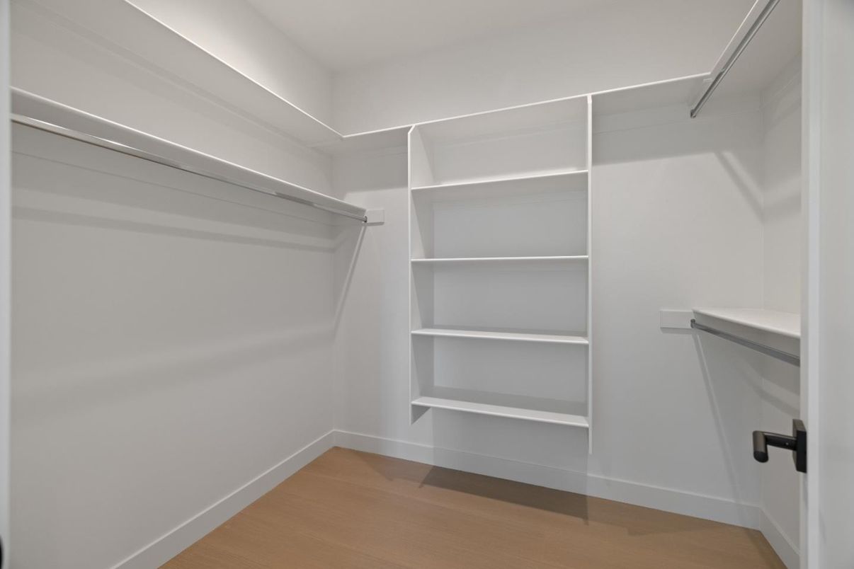 Interior, Walk-in Closets, Wood Texture Flooring