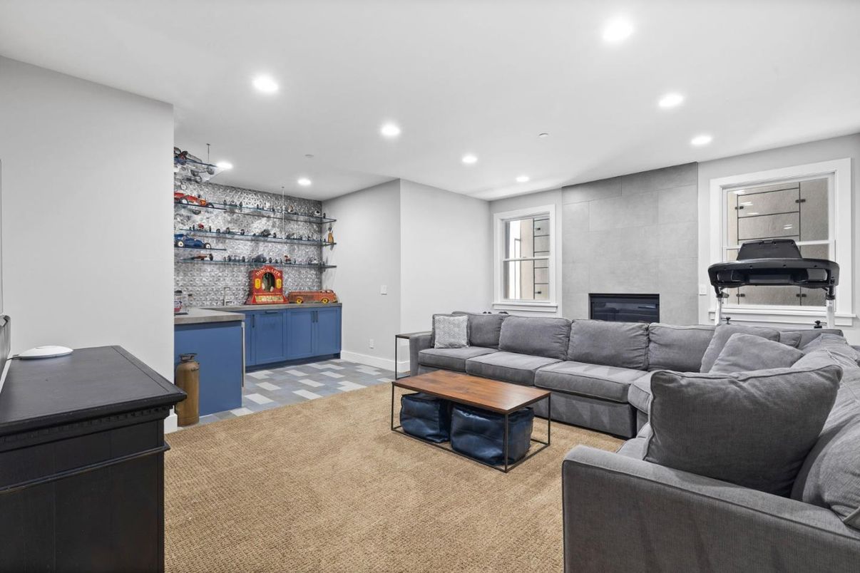 Fireplace, Interior, Living room, Recessed Lighting