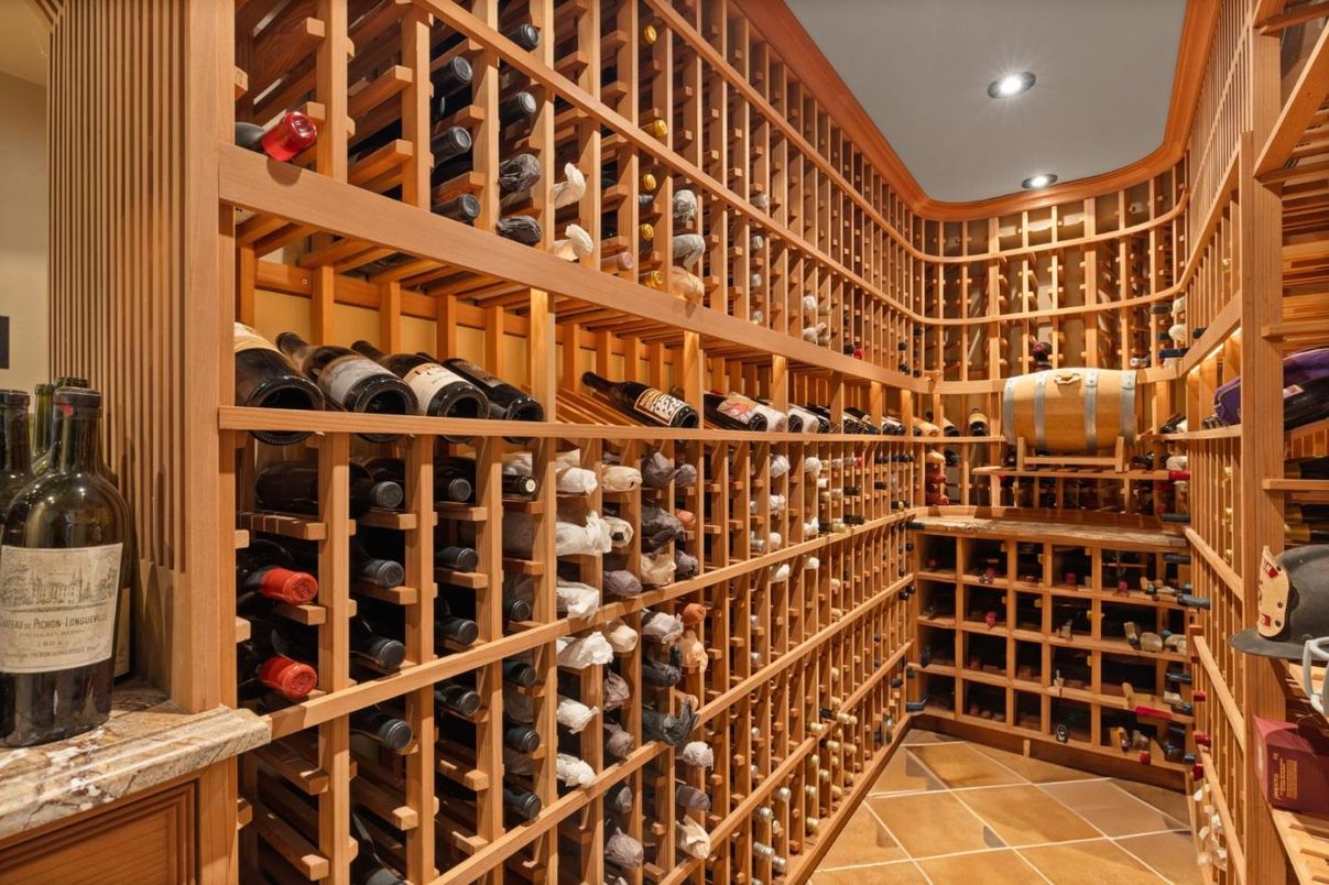 Interior, Recessed Lighting, Wine Storage