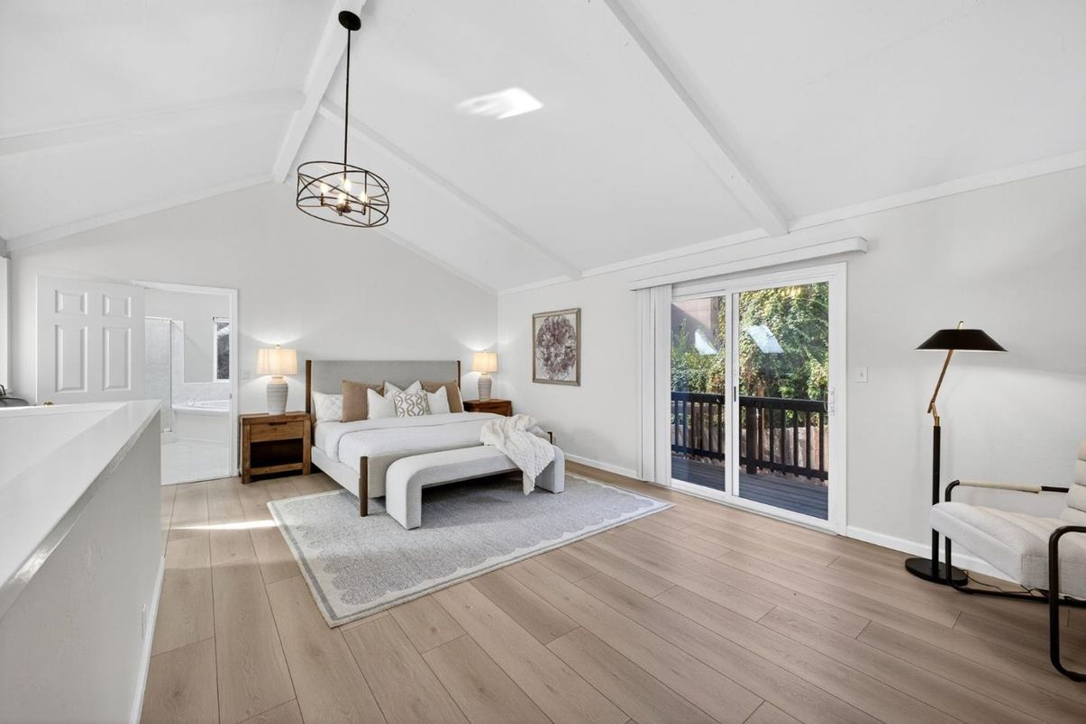 Bedroom, Interior, Pendant Lights, Wood Texture Flooring