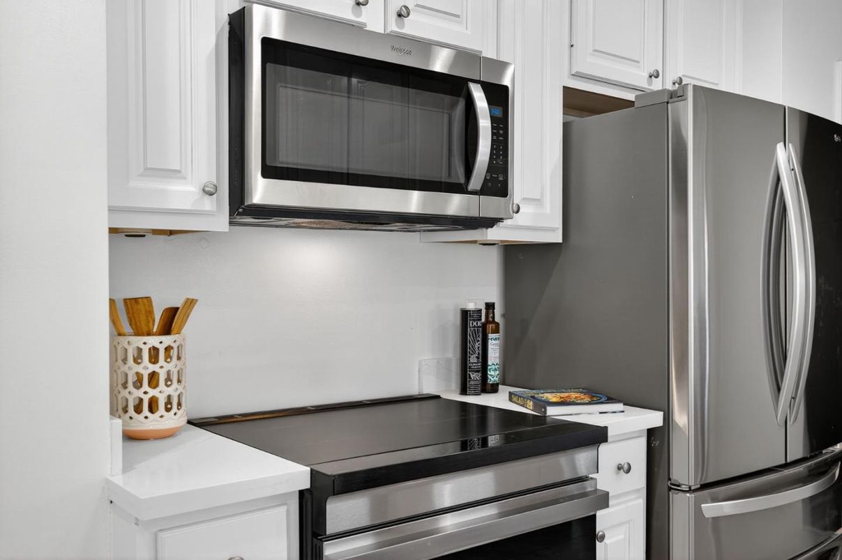 Interior, Kitchen, Stainless Steel Appliances