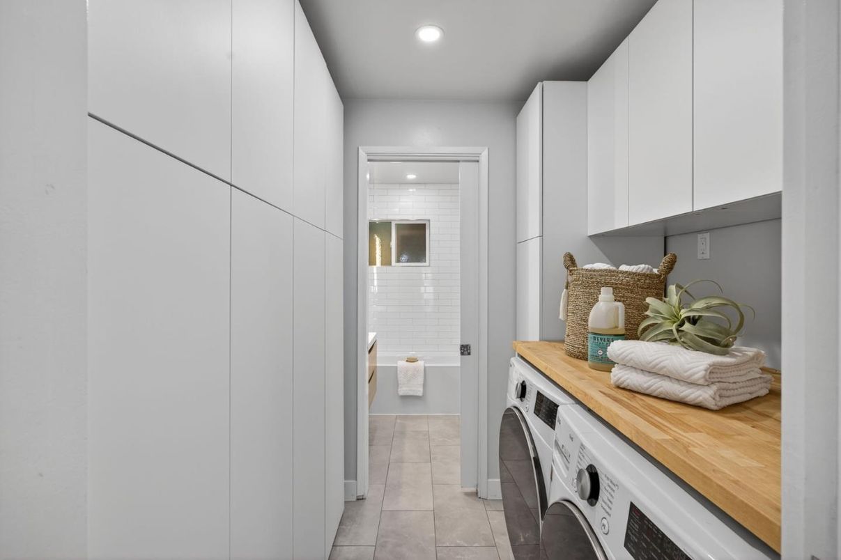 Interior, Recessed Lighting, Washer