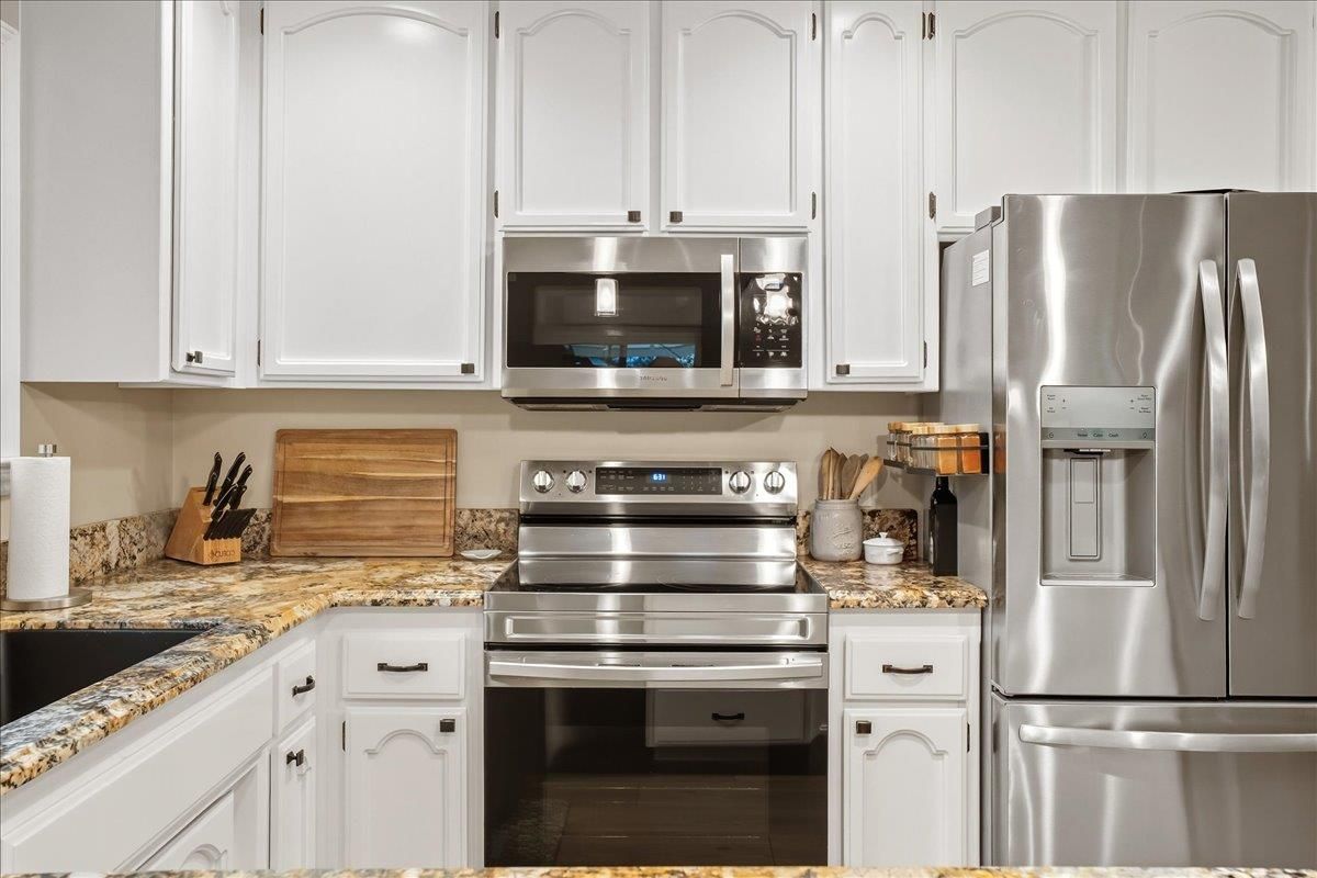 Interior, Kitchen, Stainless Steel Appliances