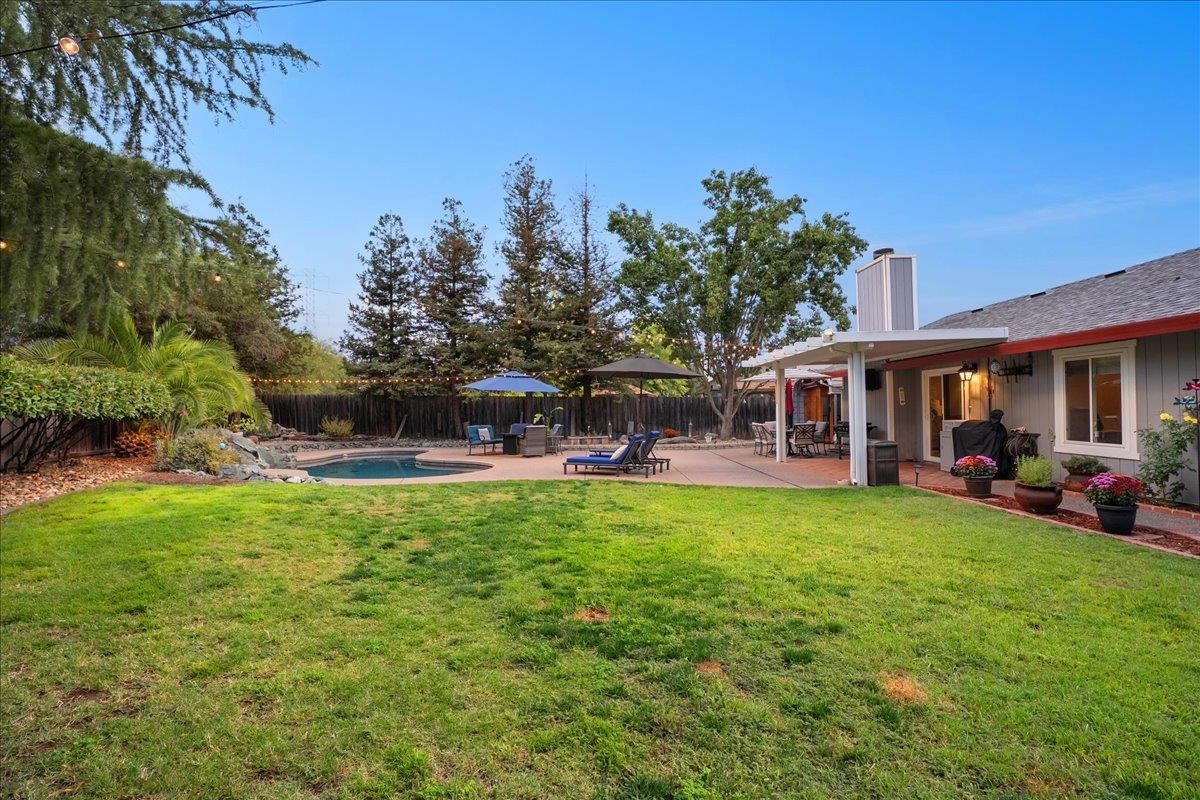 Backyard, Exterior, Pool