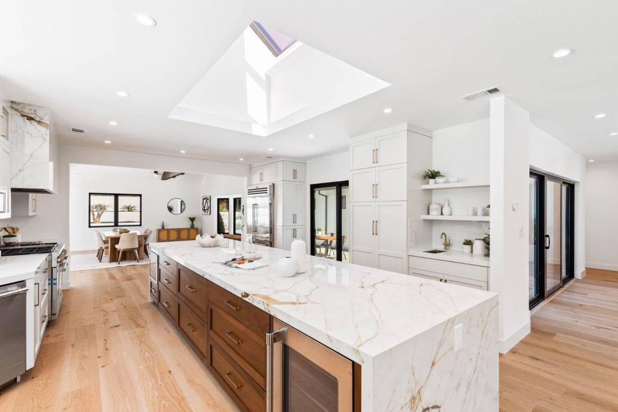 Dining room, Interior, Kitchen, Recessed Lighting, Stainless Steel Appliances, Wood Texture Flooring