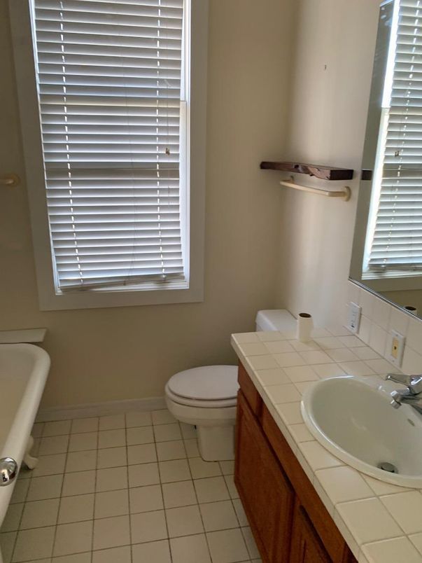 Bathroom, Interior, Tile Countertops