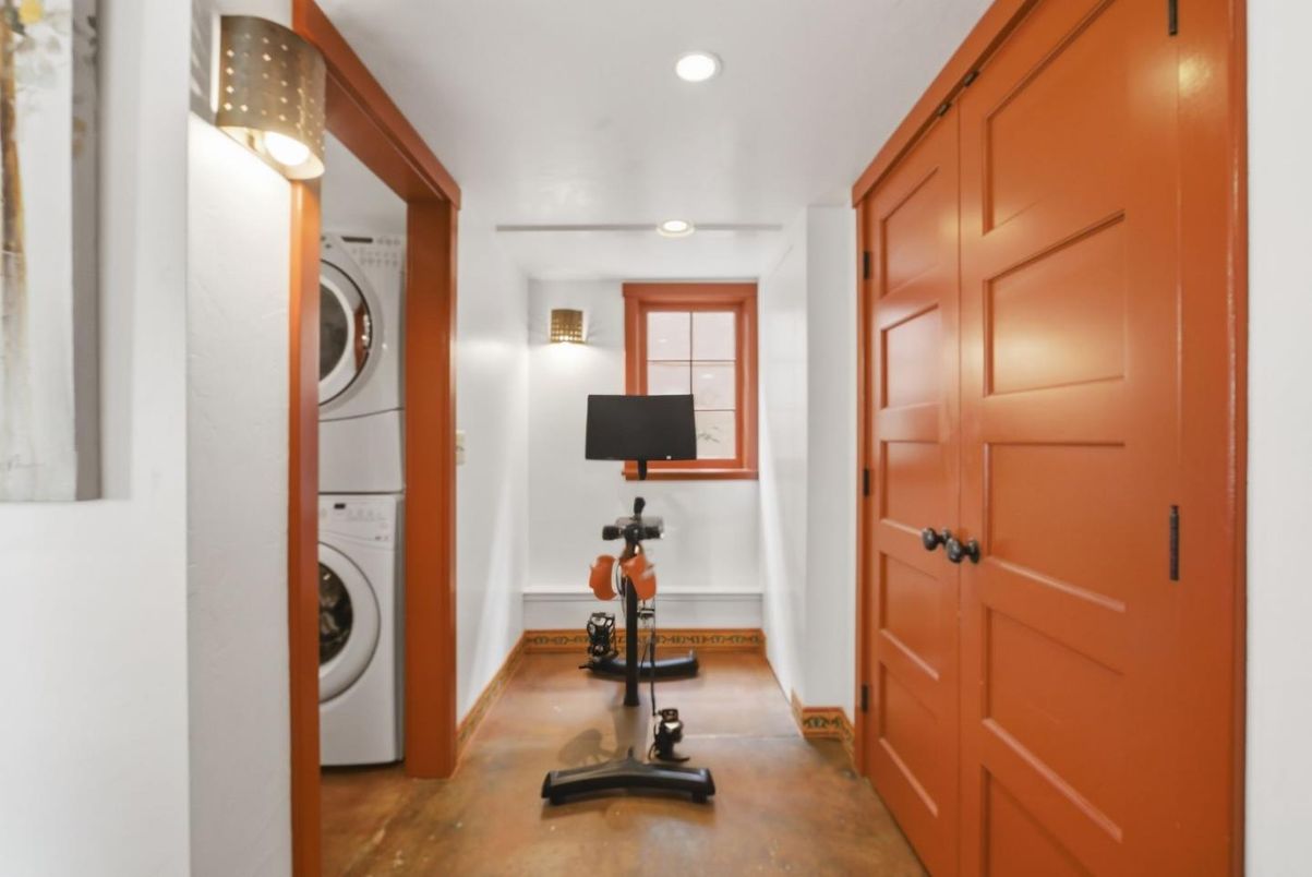 Fitness Equipment, Interior, Recessed Lighting, Utility Closets, Washer