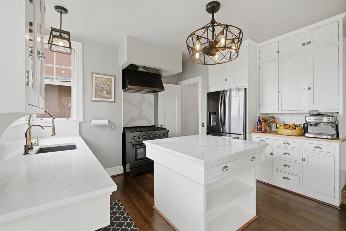Chandelier, Interior, Kitchen, Pendant Lights, Wood Texture Flooring