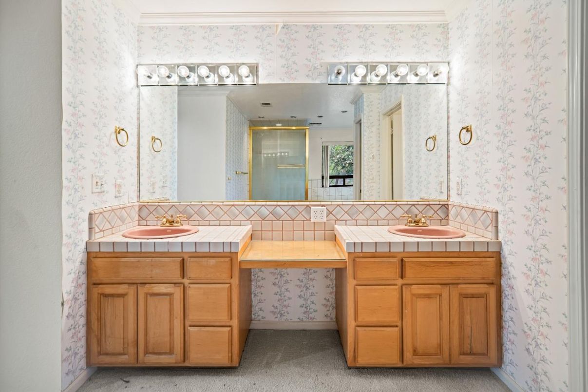 Bathroom, Dual Sink Vanities, Interior, Tile Countertops