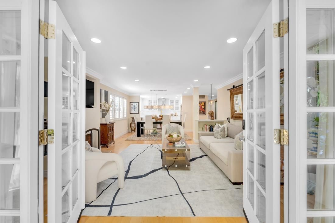 Dining room, Interior, Living room, Pendant Lights, Recessed Lighting, Wood Texture Flooring