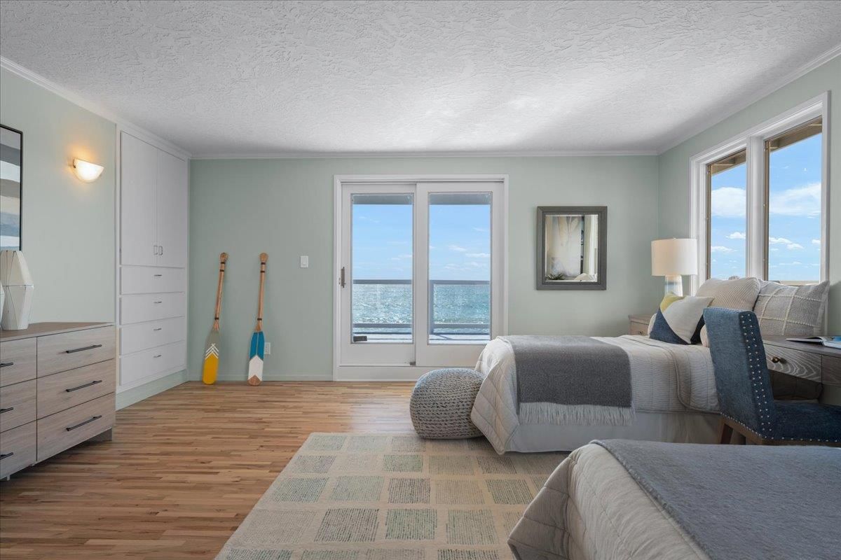 Bedroom, Interior, Water, Wood Texture Flooring