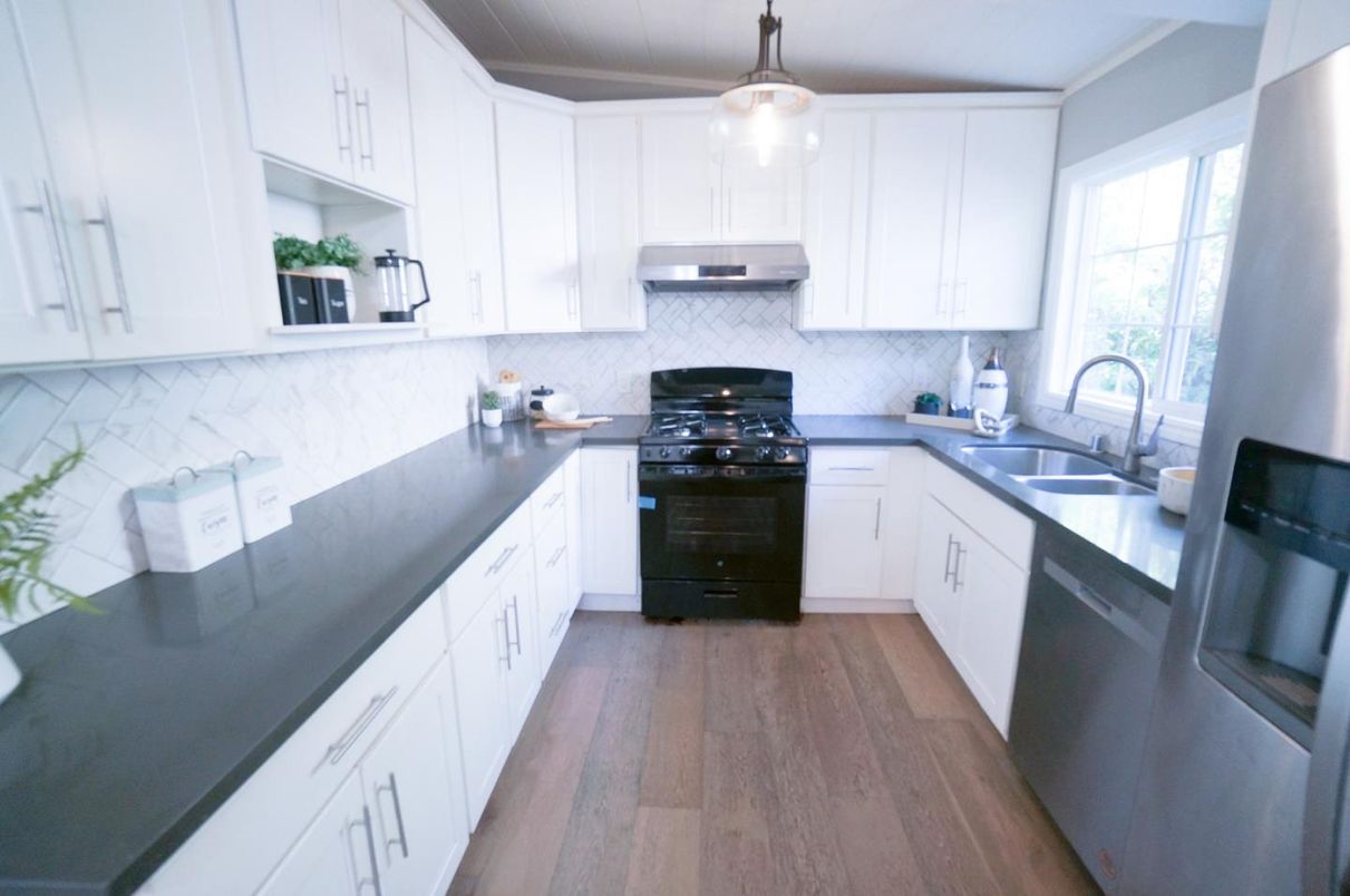 Interior, Kitchen, Pendant Lights, Wood Texture Flooring
