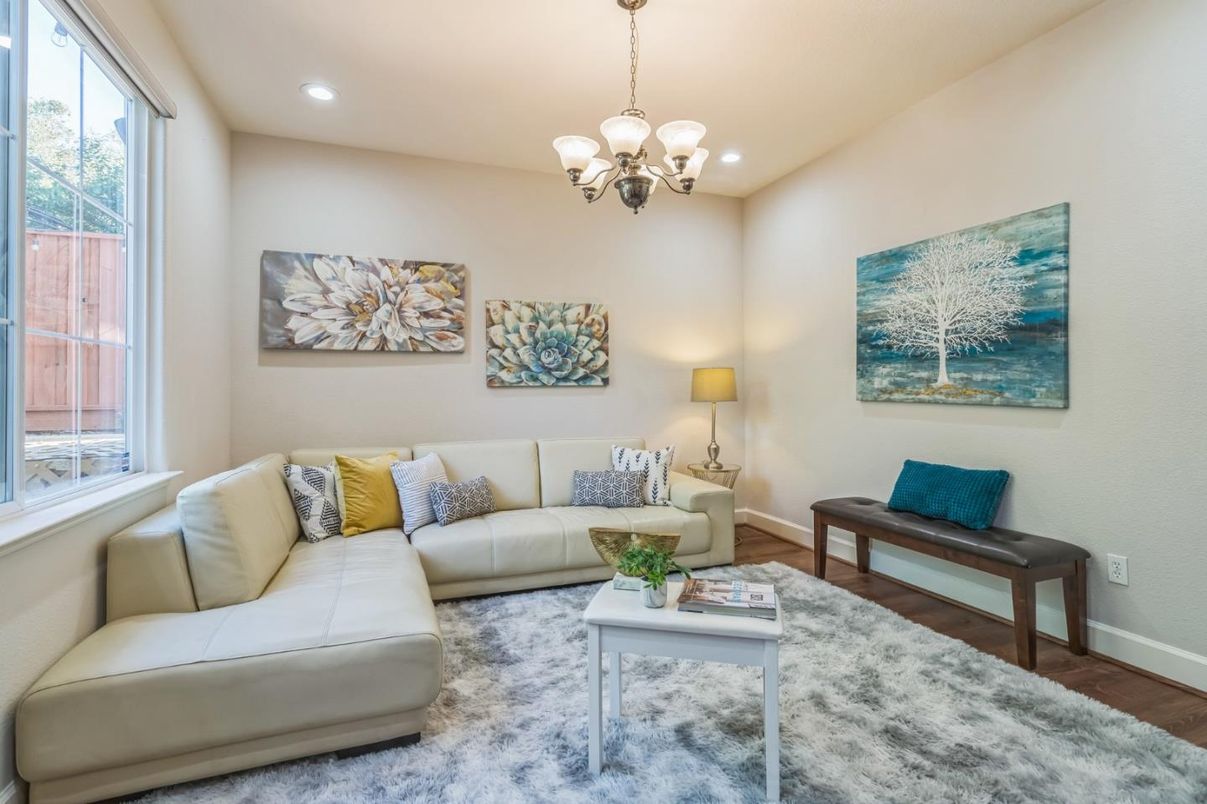 Chandelier, Interior, Living room, Recessed Lighting, Wood Texture Flooring