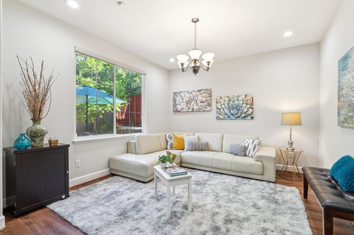 Chandelier, Interior, Living room, Recessed Lighting, Wood Texture Flooring