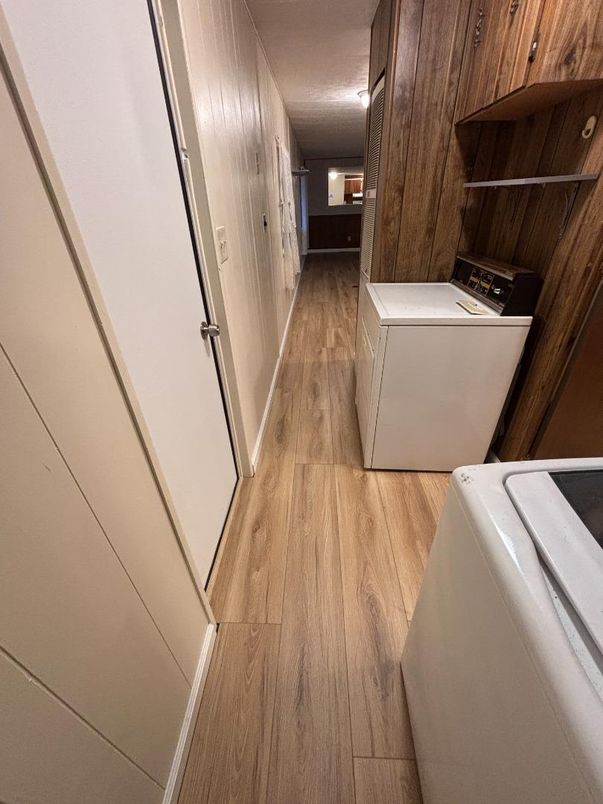 Interior, Washer, Wood Texture Flooring, Wooden Walls