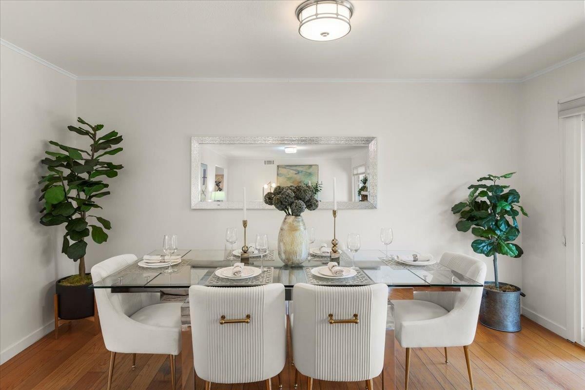 Dining room, Interior, Wood Texture Flooring