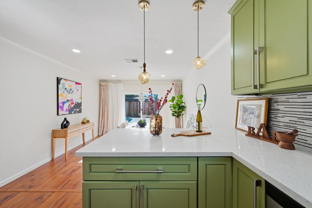 Interior, Kitchen, Pendant Lights, Recessed Lighting, Wood Texture Flooring