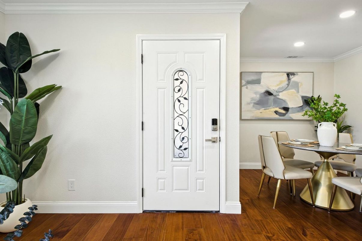 Dining room, Interior, Recessed Lighting, Wood Texture Flooring