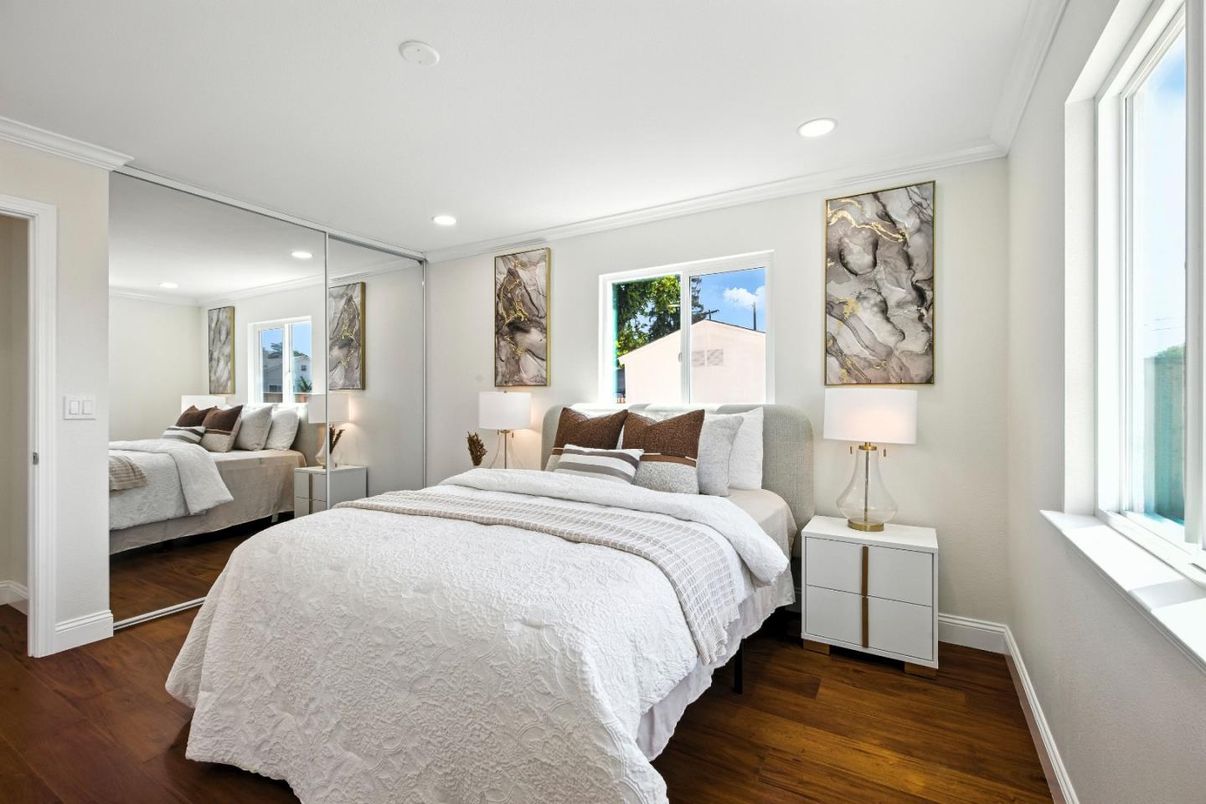 Bedroom, Interior, Recessed Lighting, Wood Texture Flooring