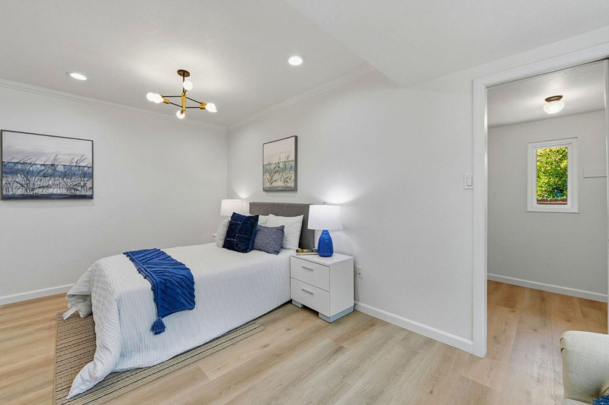 Bedroom, Interior, Pendant Lights, Recessed Lighting, Wood Texture Flooring