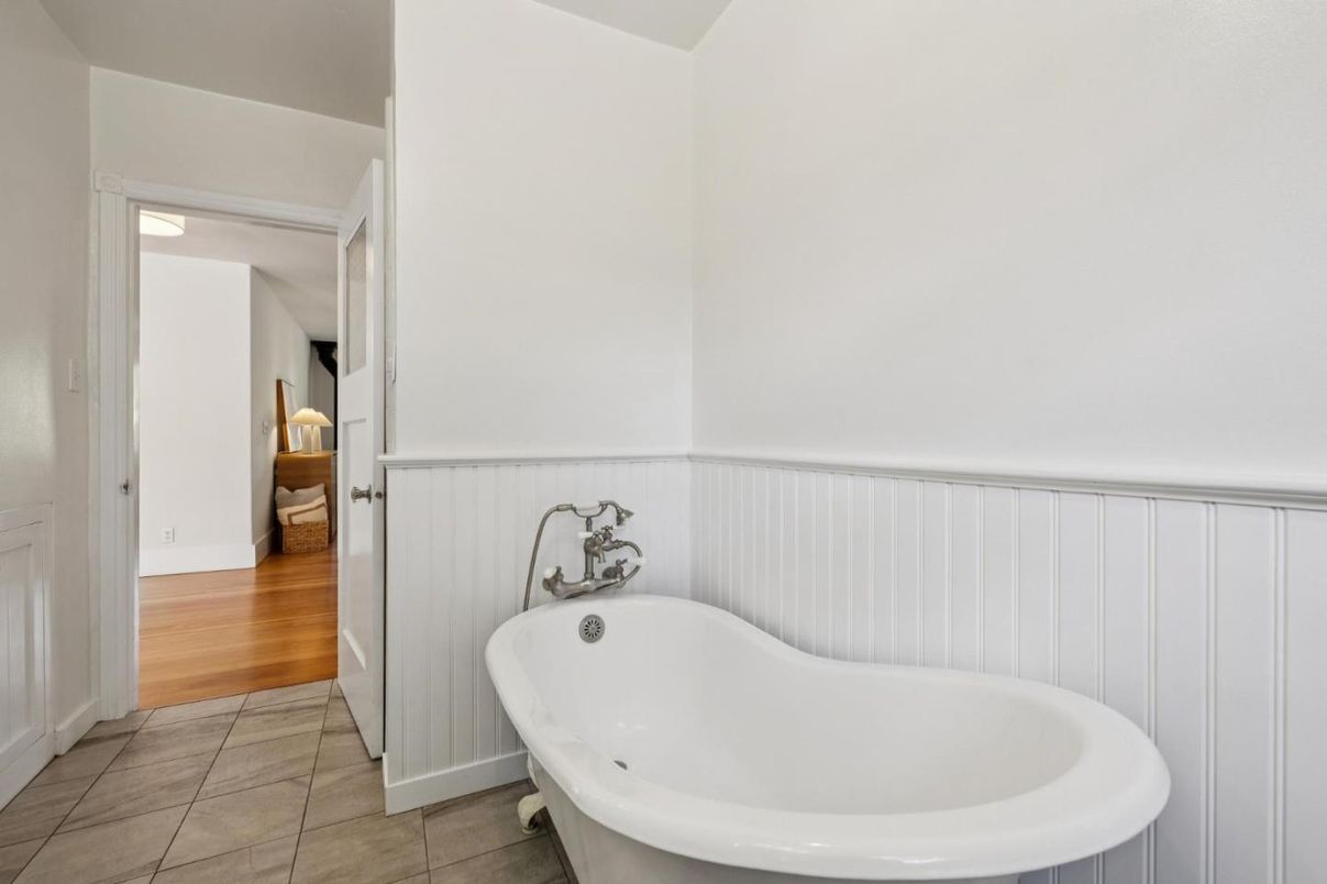 Bathroom, Free Standing Baths, Interior, Wood Texture Flooring