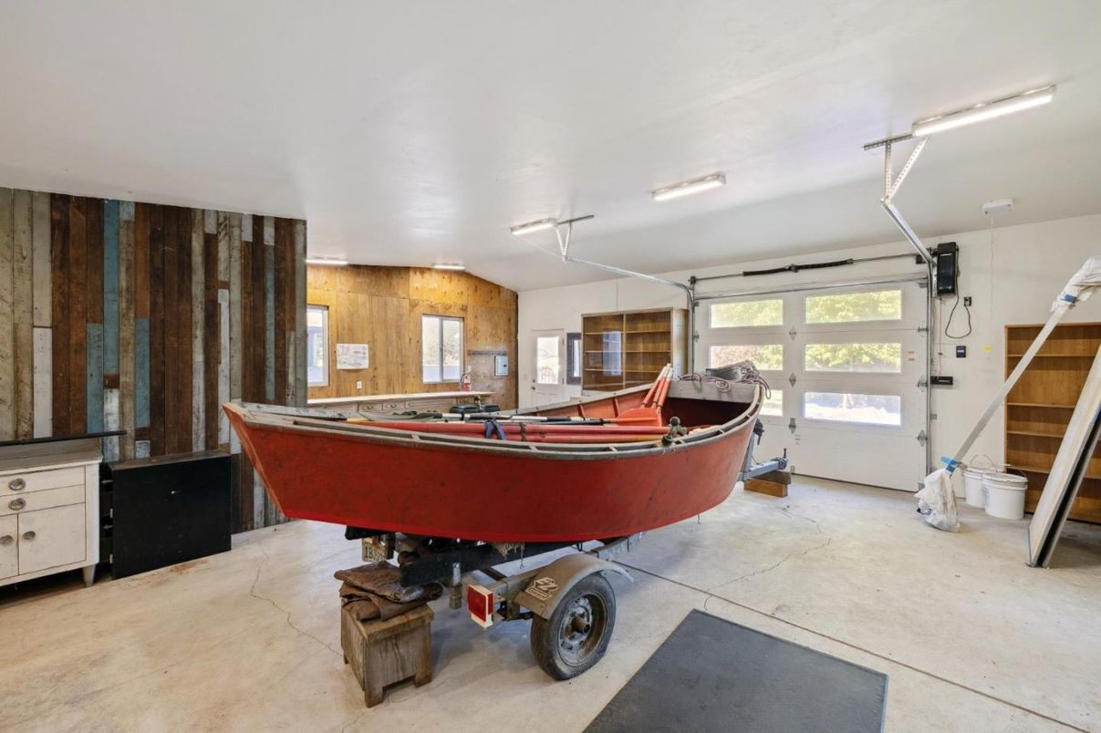 Game Room, Interior, Wooden Walls