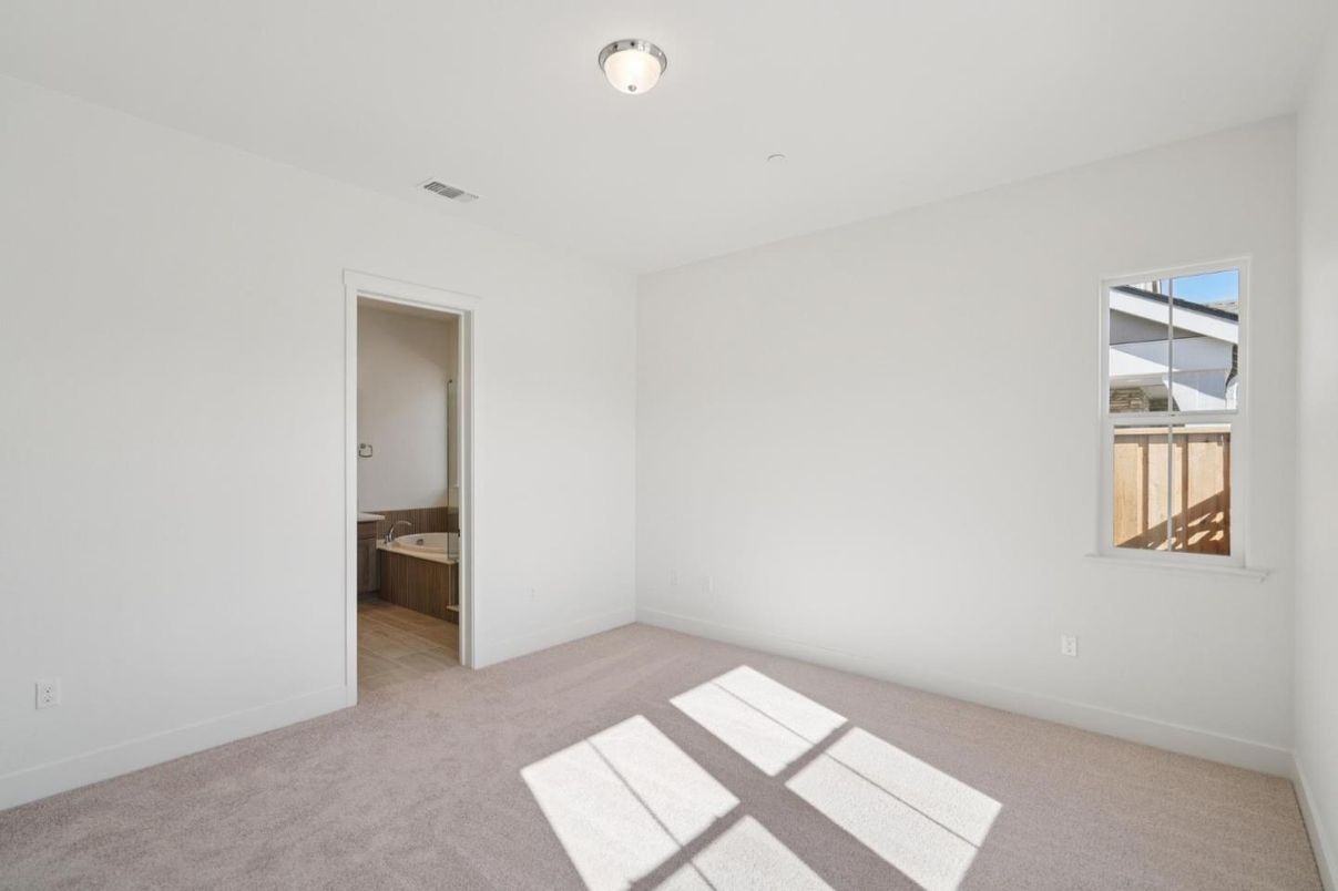 Bathroom, Empty room, Interior