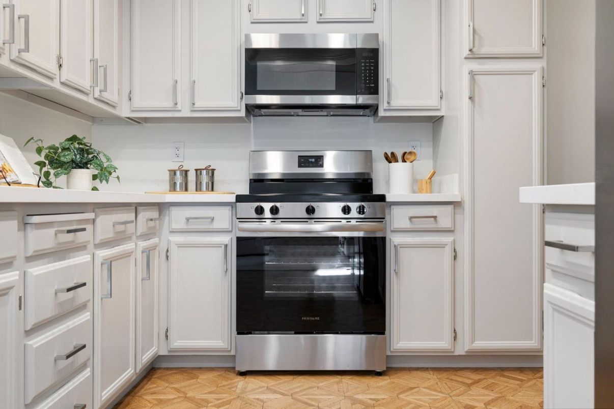 Interior, Kitchen, Stainless Steel Appliances, Wood Texture Flooring