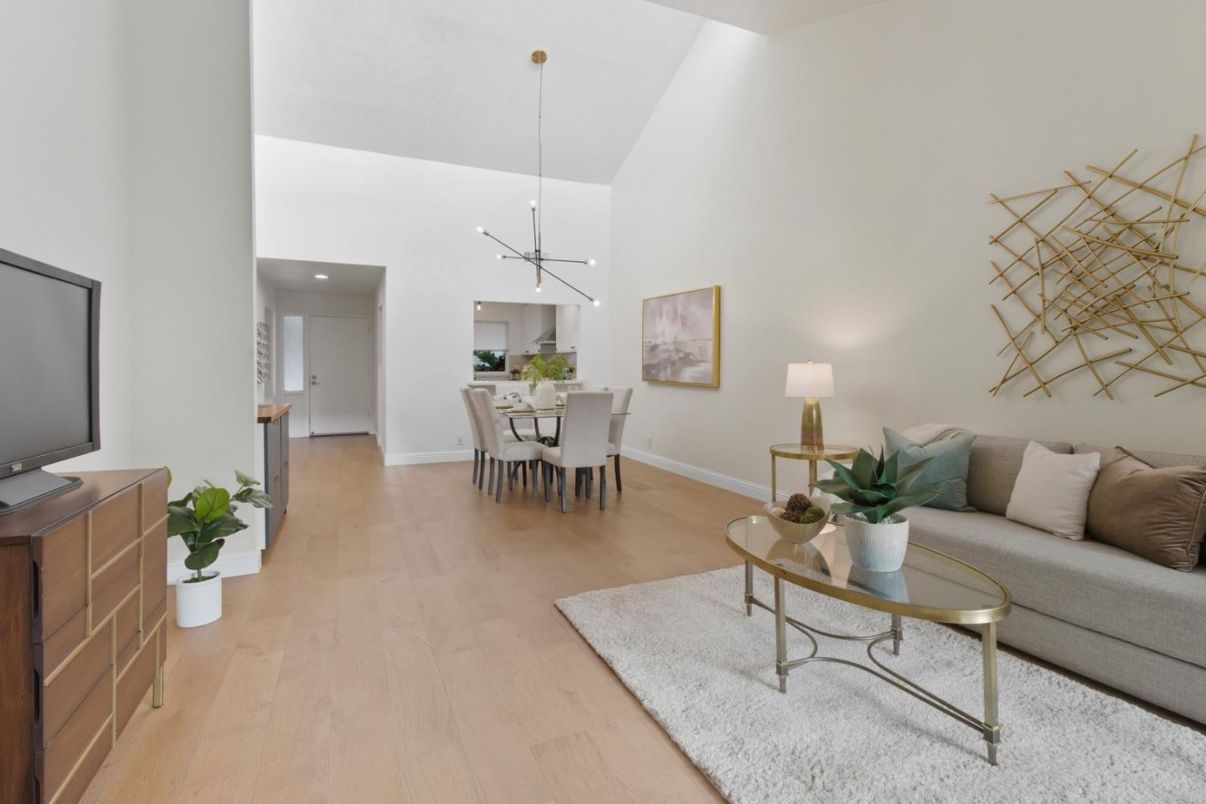 Dining room, Interior, Living room, Pendant Lights, Recessed Lighting, Wood Texture Flooring