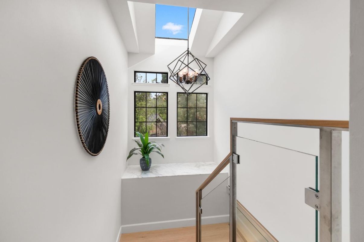 Interior, Pendant Lights, Wood Texture Flooring