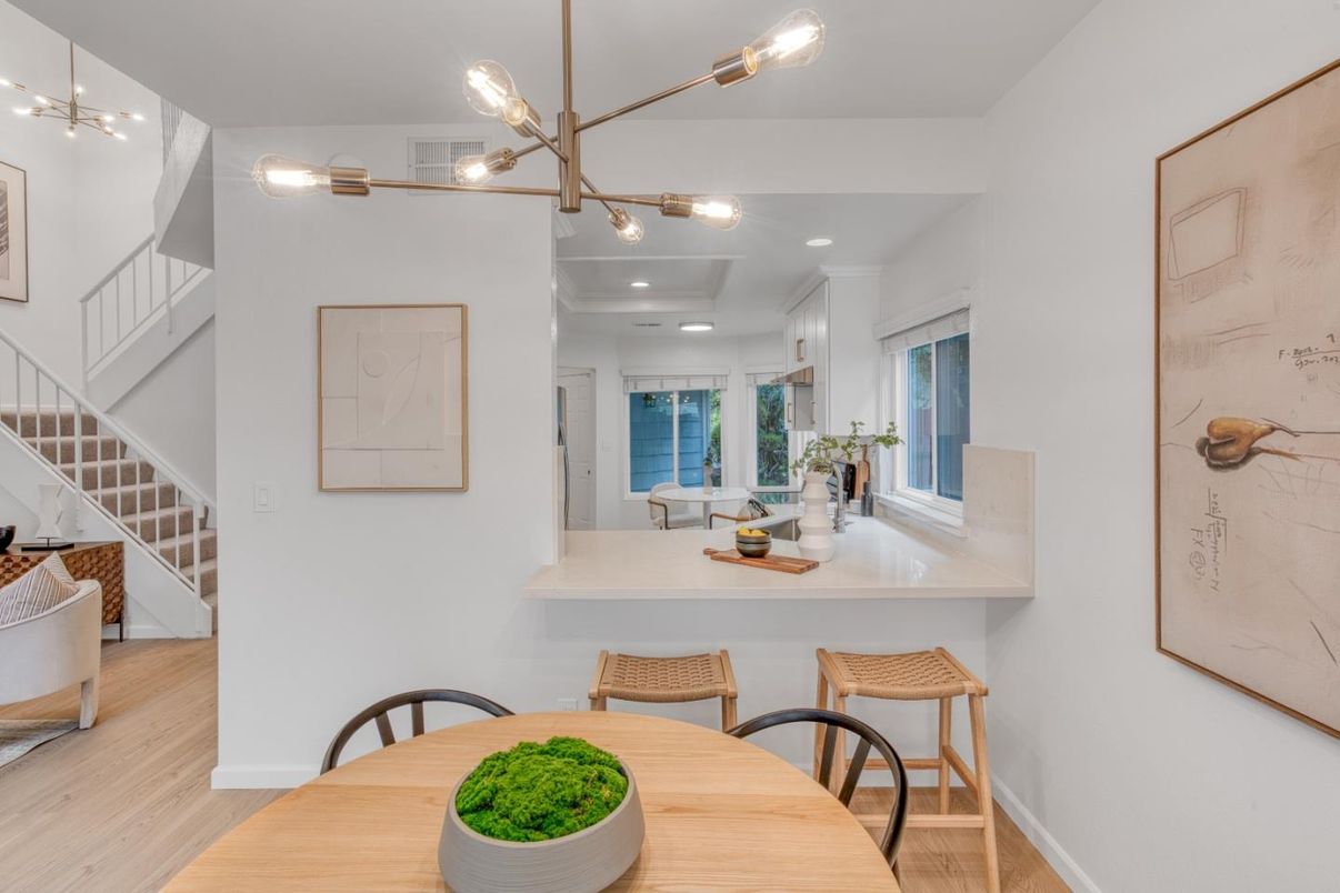Dining room, Interior, Kitchen, Pendant Lights, Recessed Lighting, Wood Texture Flooring