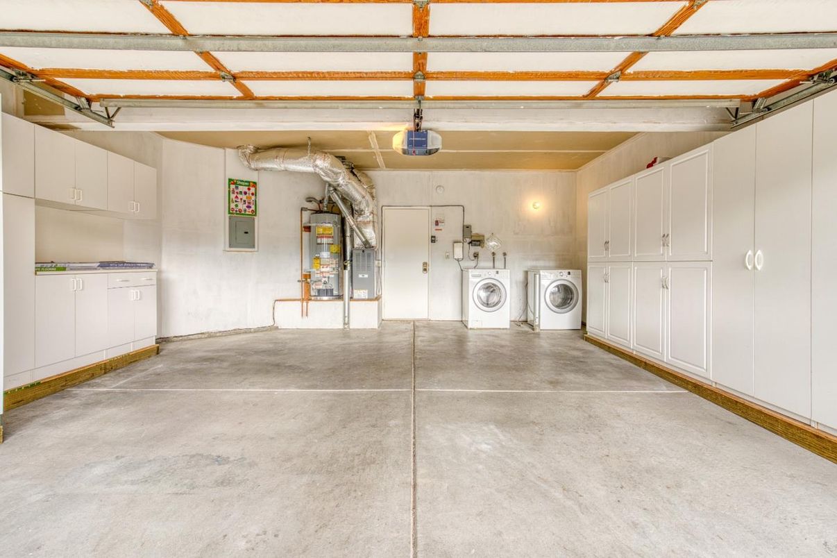 Garage, Interior, Washer