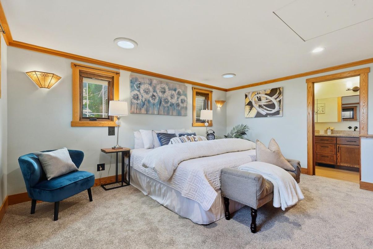 Bedroom, Interior, Recessed Lighting