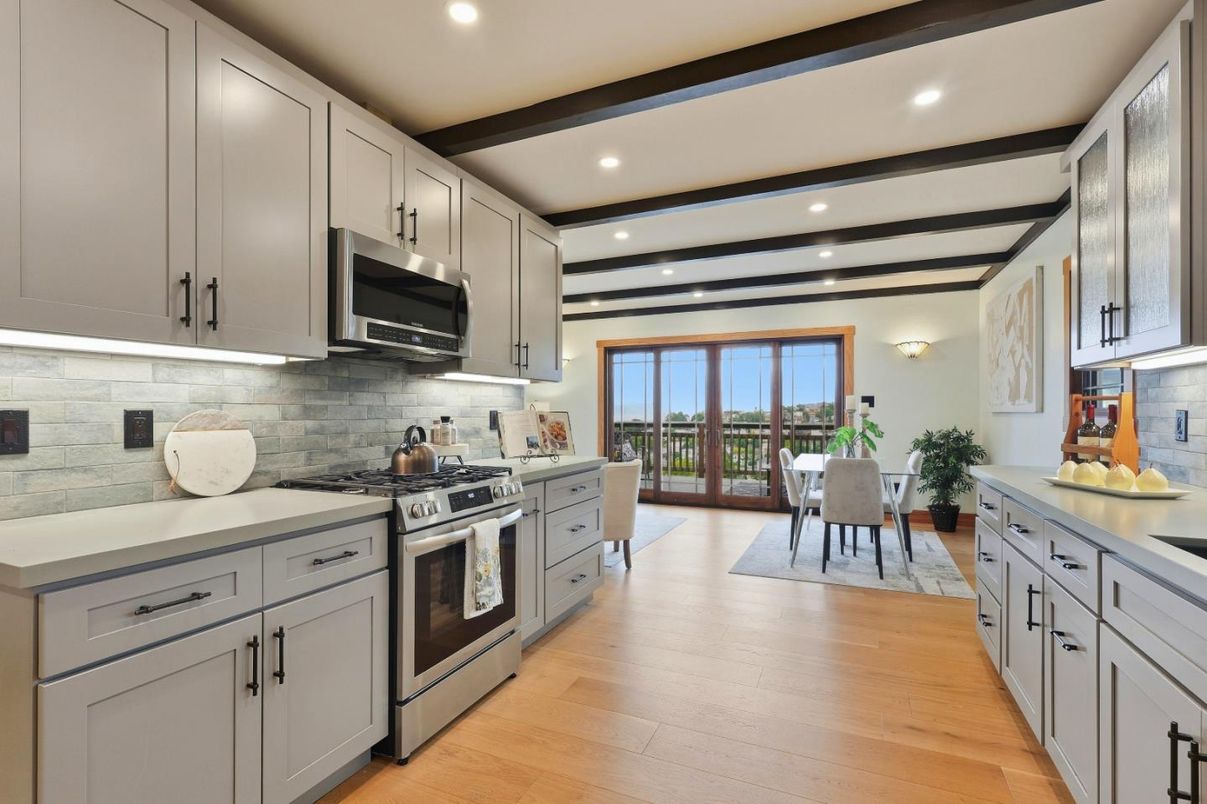 Dining room, Interior, Kitchen, Recessed Lighting, Stainless Steel Appliances, Wooden Beams, Wood Texture Flooring