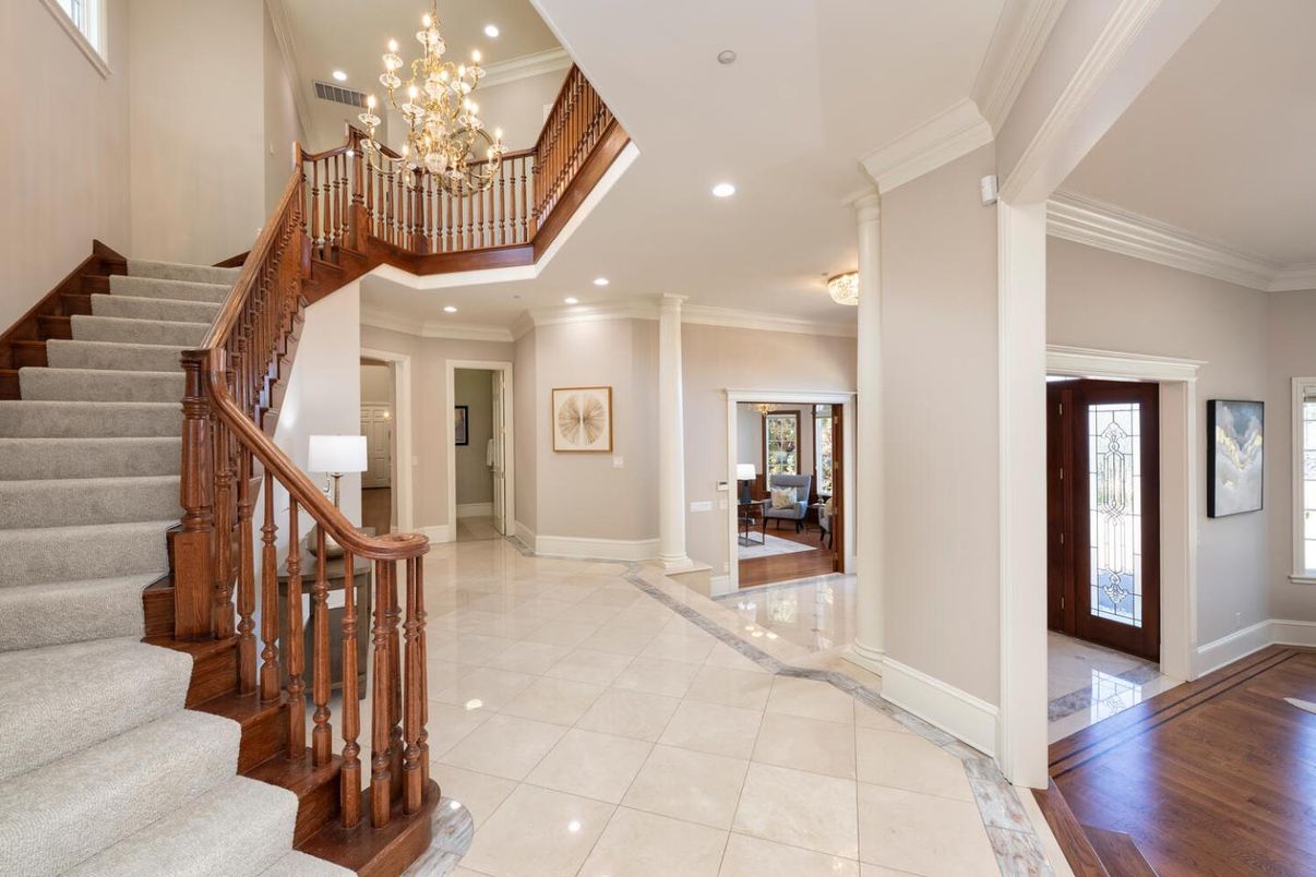 Chandelier, Interior, Recessed Lighting, Wood Texture Flooring