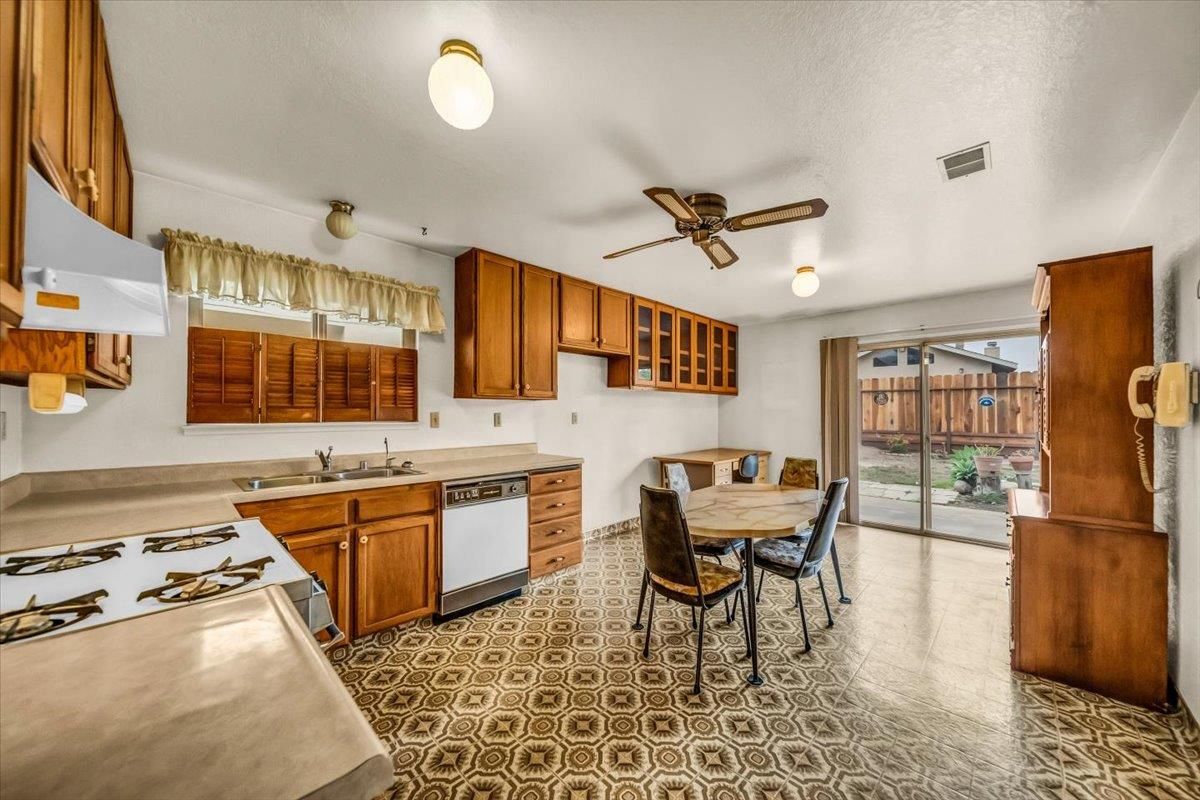 Dining room, Interior, Kitchen