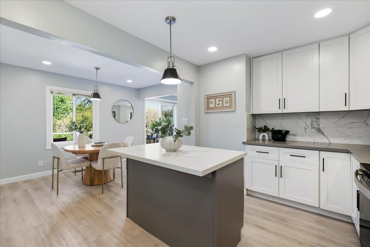 Dining room, Interior, Kitchen, Marble Walls, Pendant Lights, Recessed Lighting, Wood Texture Flooring