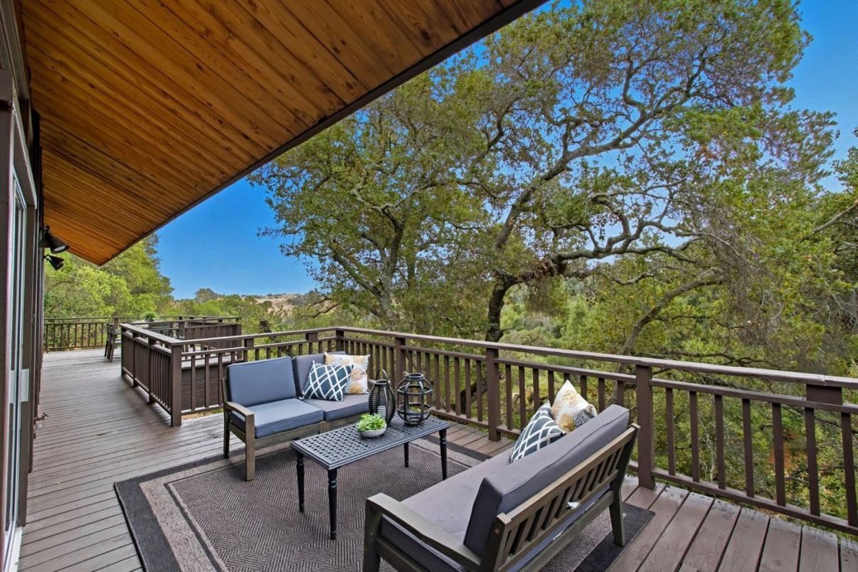 Exterior, Wood Texture Flooring