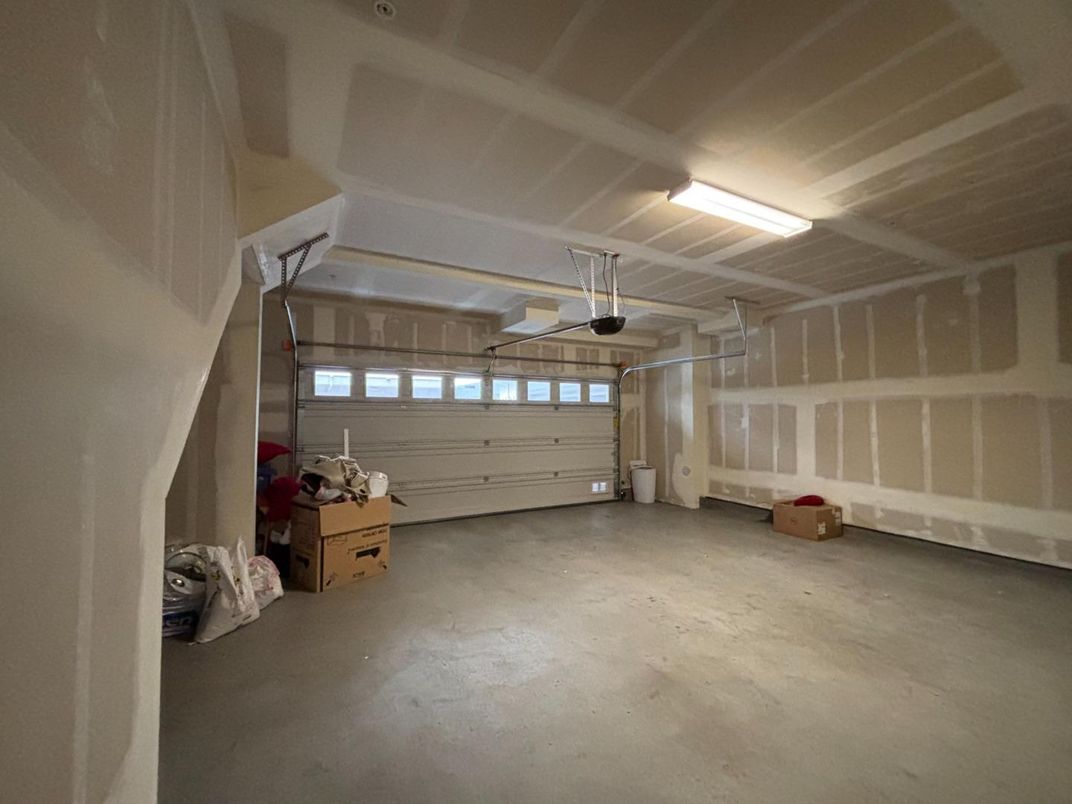 Garage, Interior