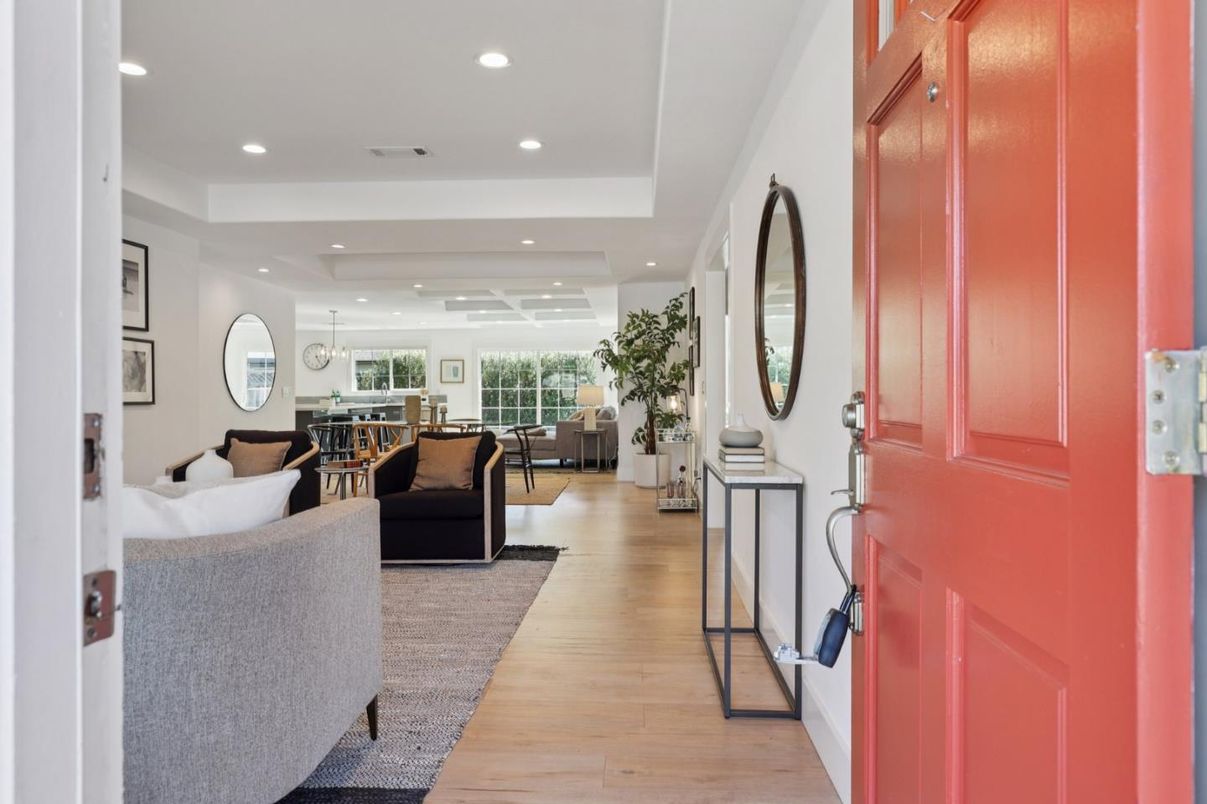 Dining room, Interior, Living room, Recessed Lighting, Wood Texture Flooring