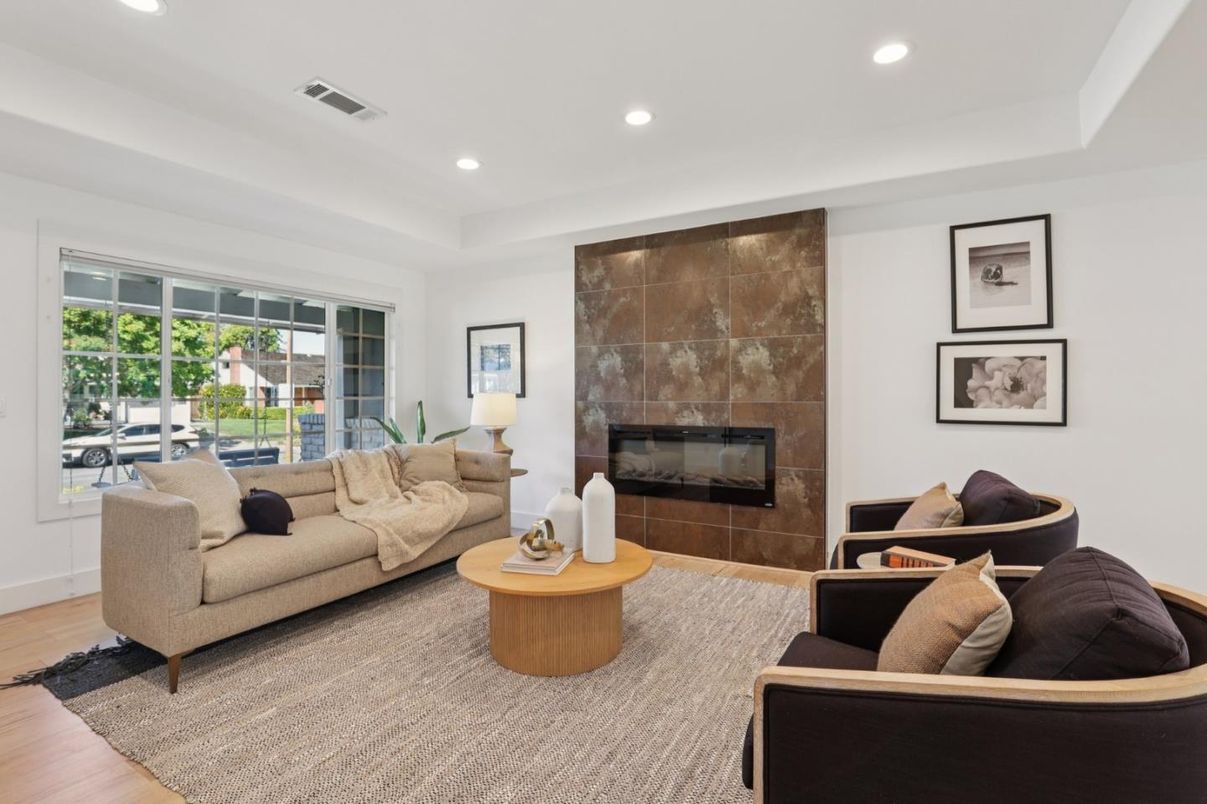 Fireplace, Interior, Living room, Recessed Lighting, Wood Texture Flooring