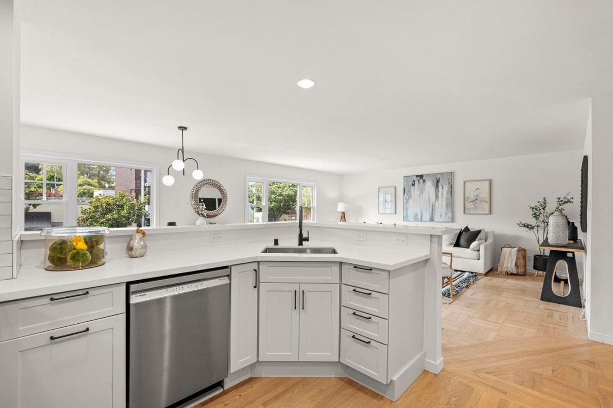 Interior, Kitchen, Living room, Pendant Lights, Recessed Lighting, Stainless Steel Appliances, Wood Texture Flooring