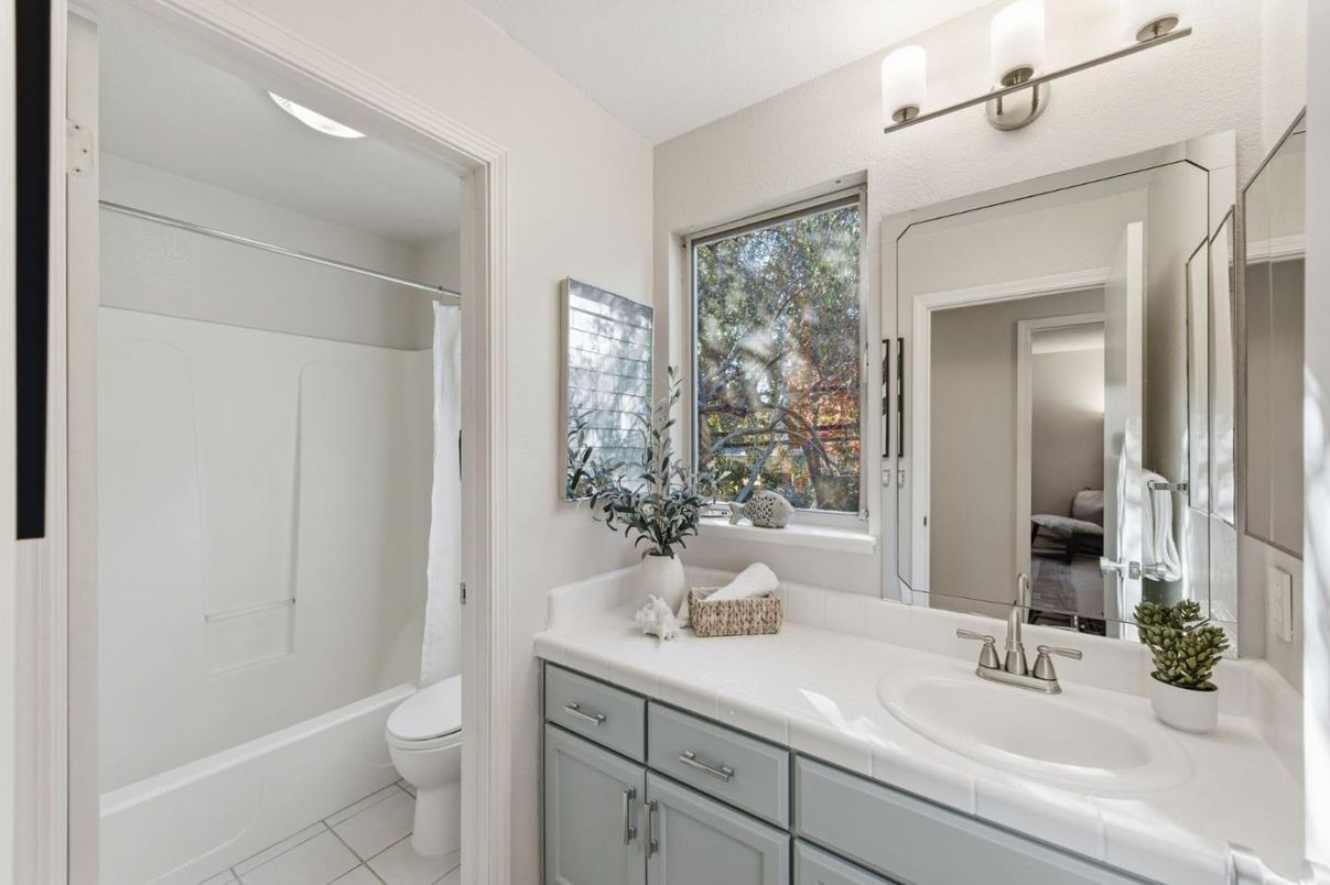 Bathroom, Interior, Recessed Lighting, Tile Countertops