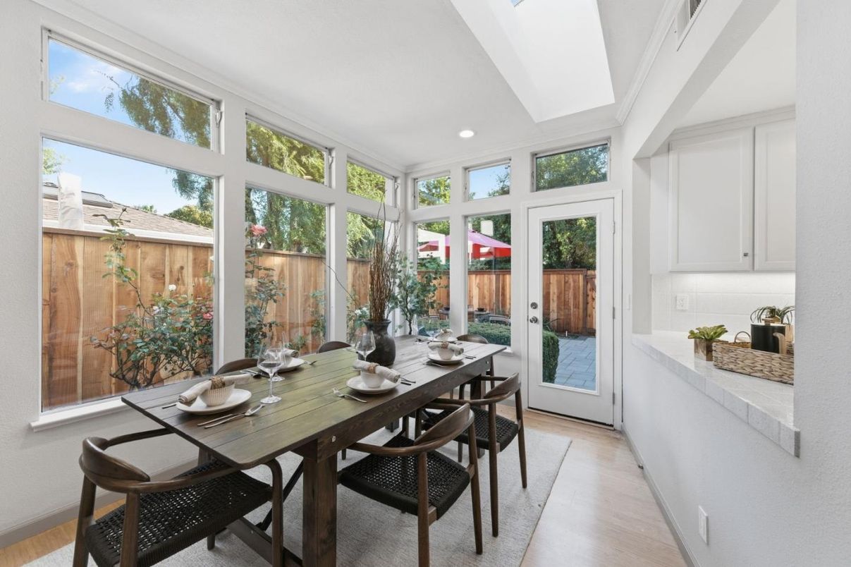Dining room, Interior, Recessed Lighting, Wood Texture Flooring