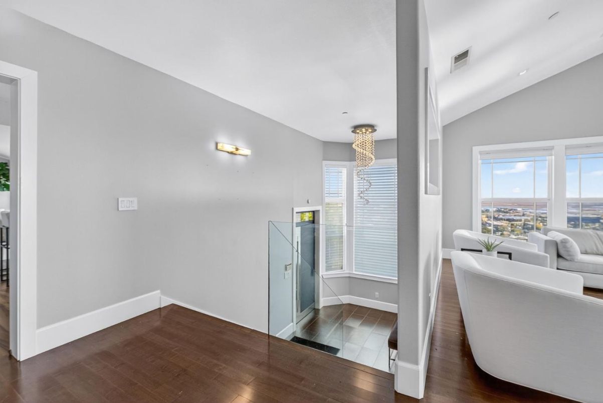 Chandelier, Interior, Living room, Recessed Lighting, Wood Texture Flooring