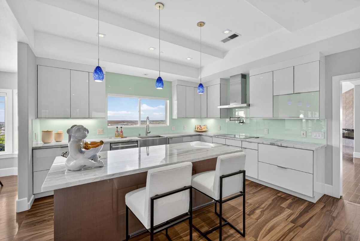 Interior, Kitchen, Pendant Lights, Recessed Lighting, Water, Wood Texture Flooring