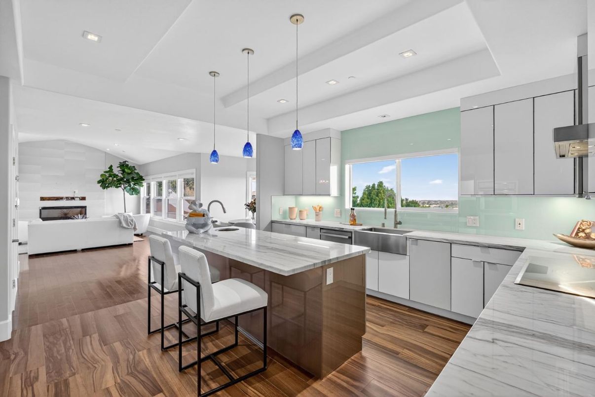 Interior, Kitchen, Pendant Lights, Recessed Lighting, Wood Texture Flooring
