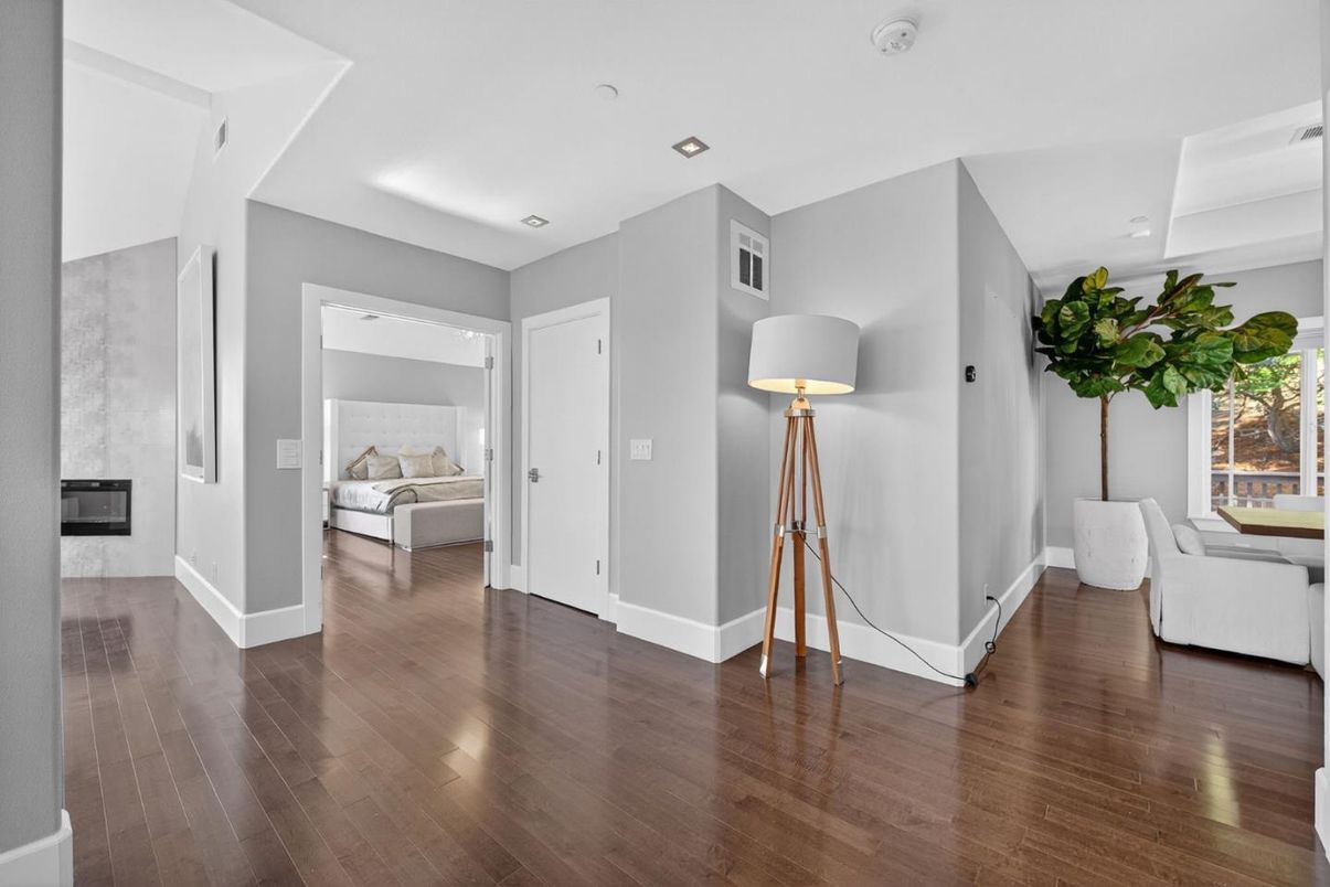 Bedroom, Fireplace, Interior, Recessed Lighting, Wood Texture Flooring