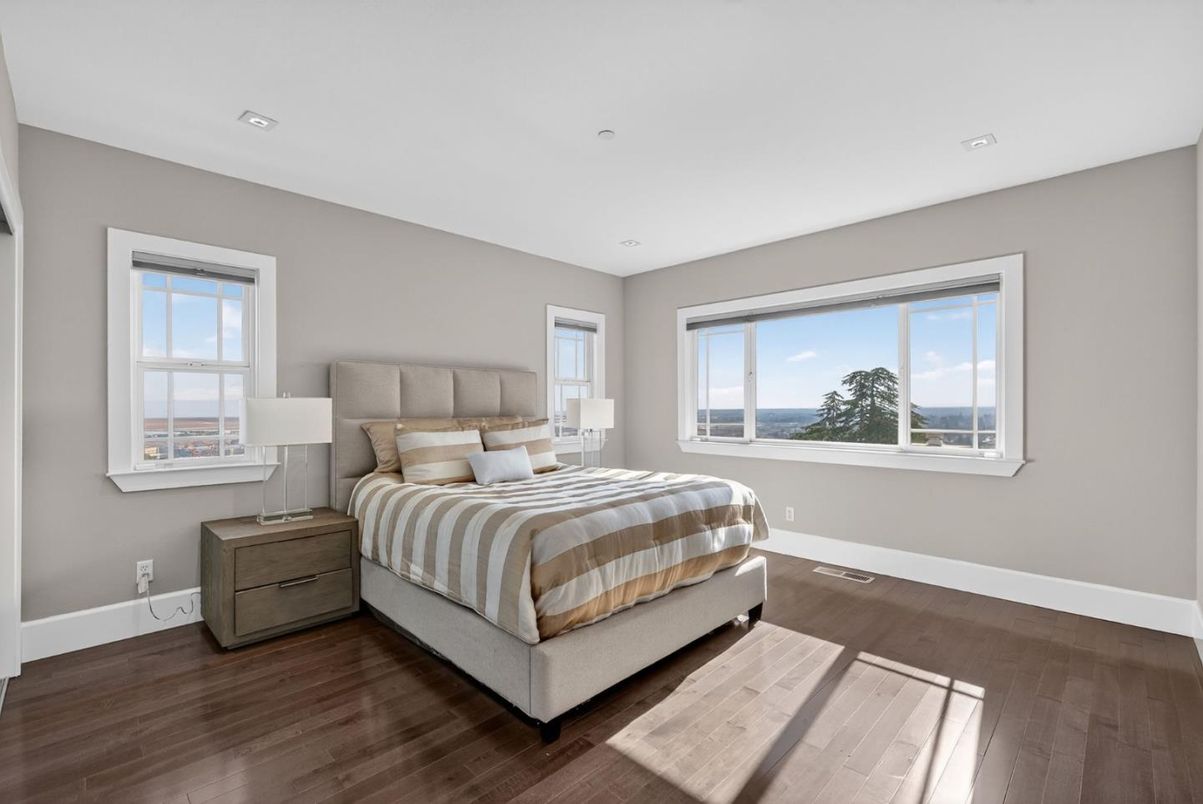 Bedroom, Interior, Recessed Lighting, Water, Wood Texture Flooring