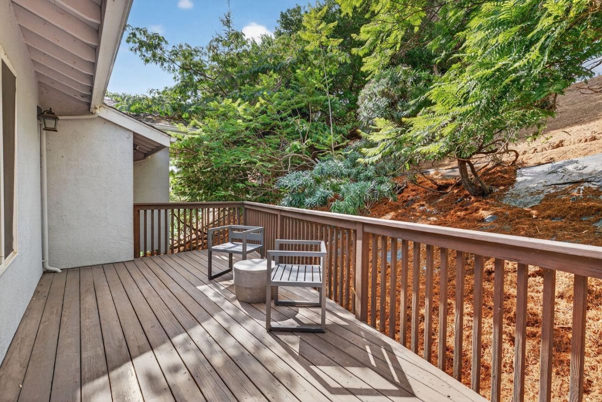 Exterior, Wood Texture Flooring